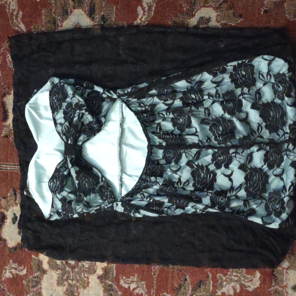 Vintage 2000s sweetheart lace prom dress - Picture 5 of 10